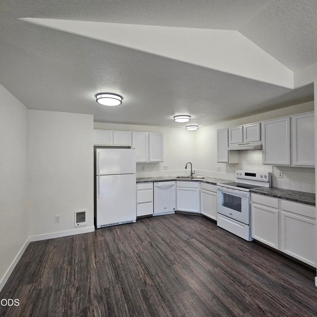 2746 Umatilla
