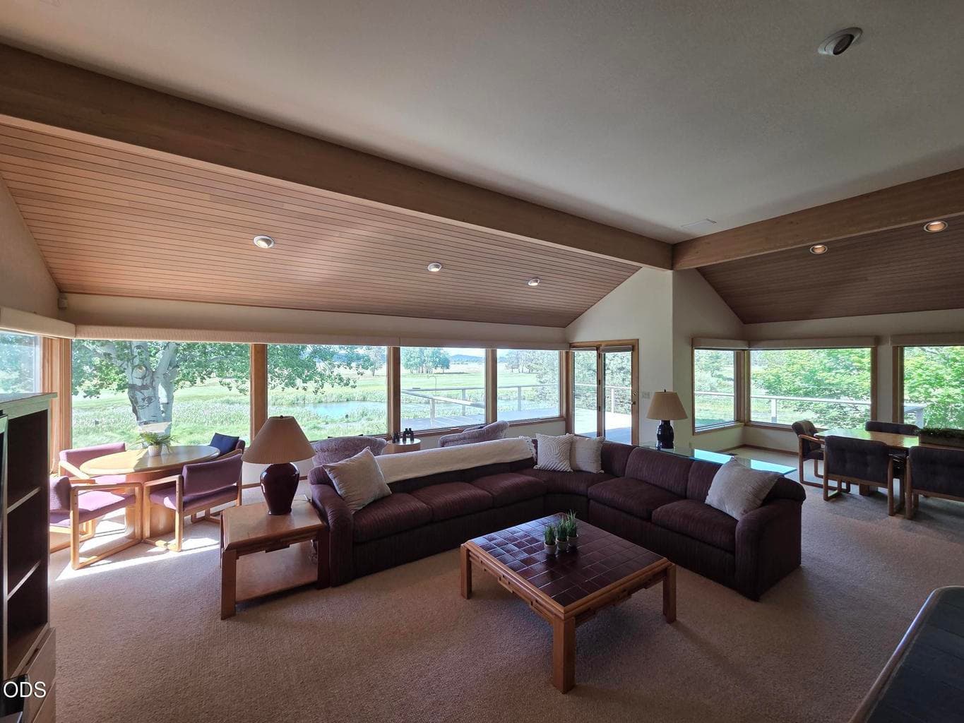 Photo of 56947 Vista 2 of 4