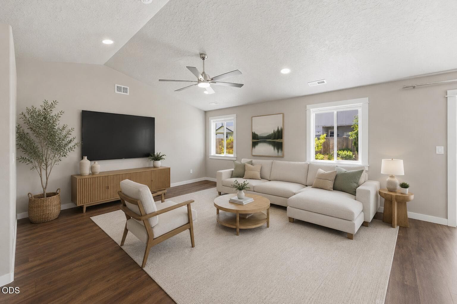 Photo of 1785 W Williamson Avenue 14 of 38