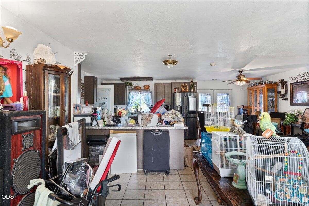 Photo of 6950 Pico 4 of 32