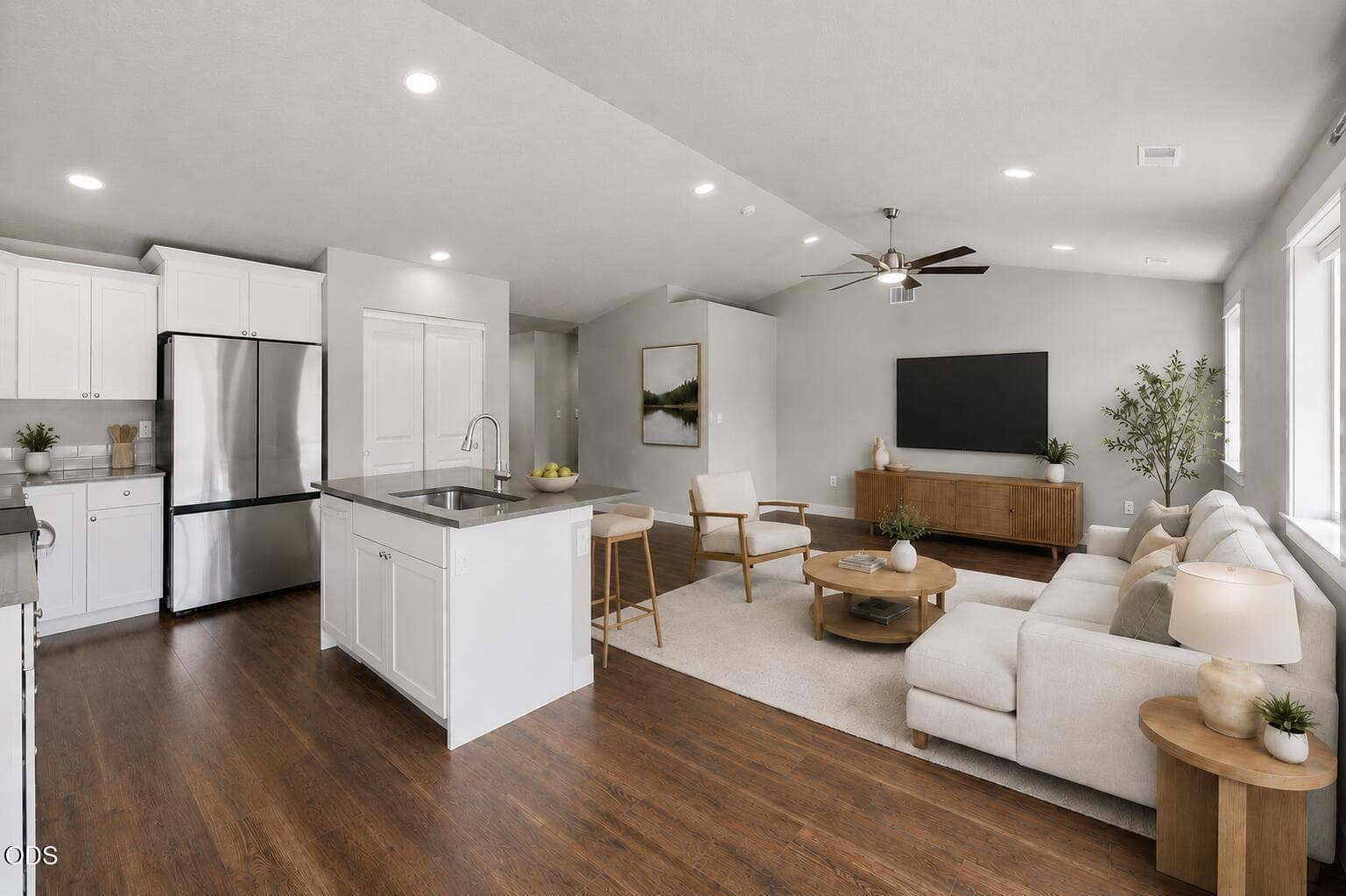 Photo of 1785 W Williamson Avenue 12 of 38