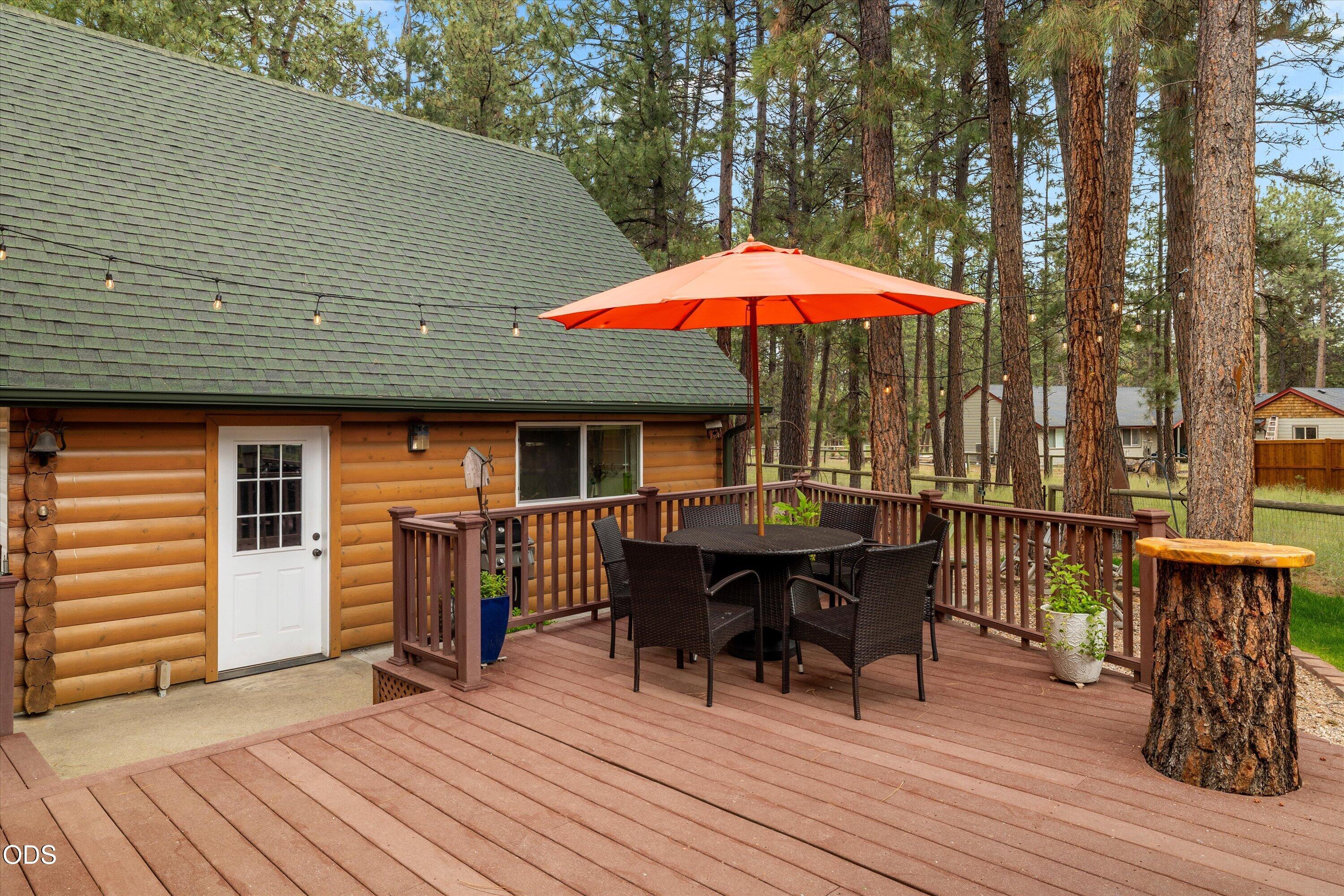 Wonderful deck for entertaining and enjoying nights under the stars.