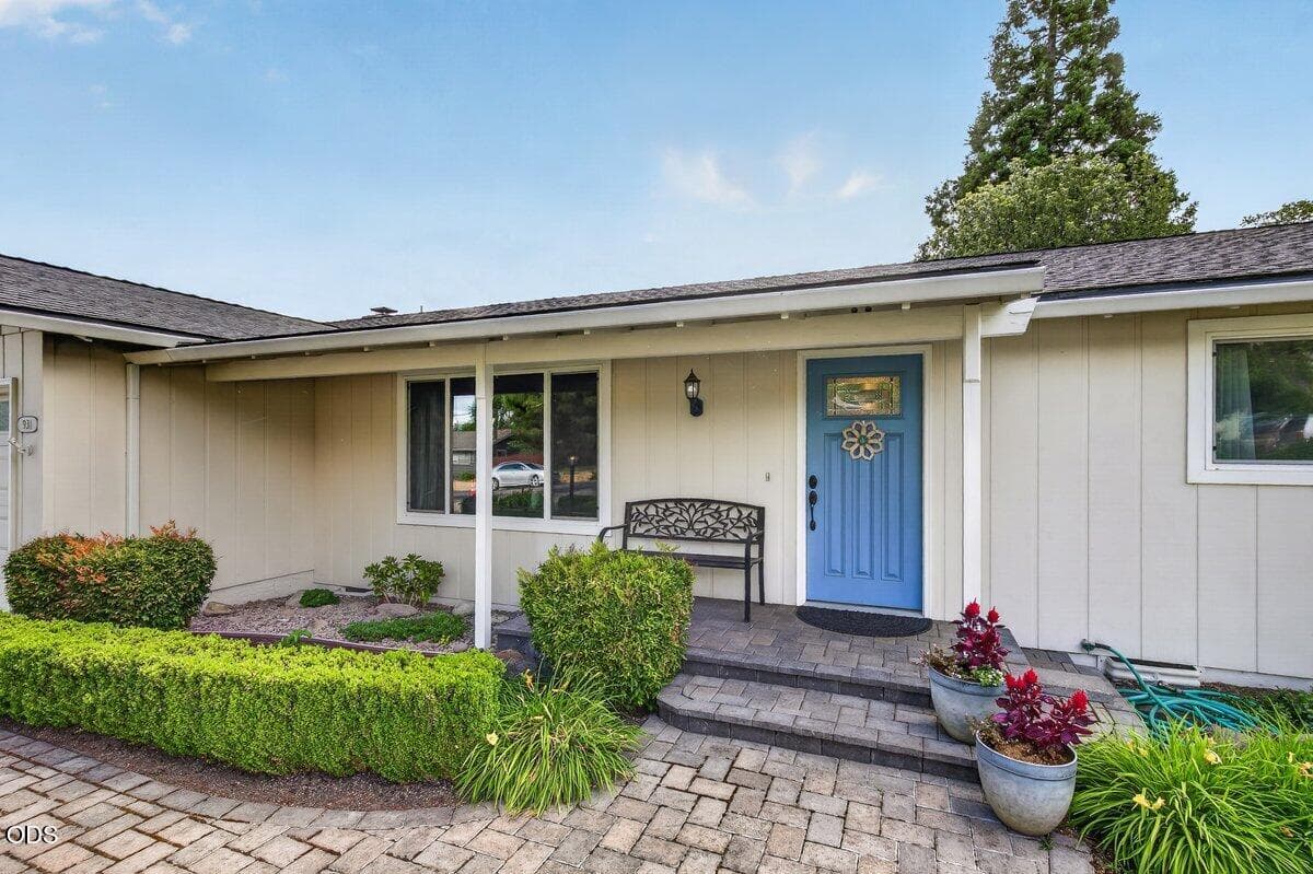 Photo of 931 Mira Mar 2 of 31