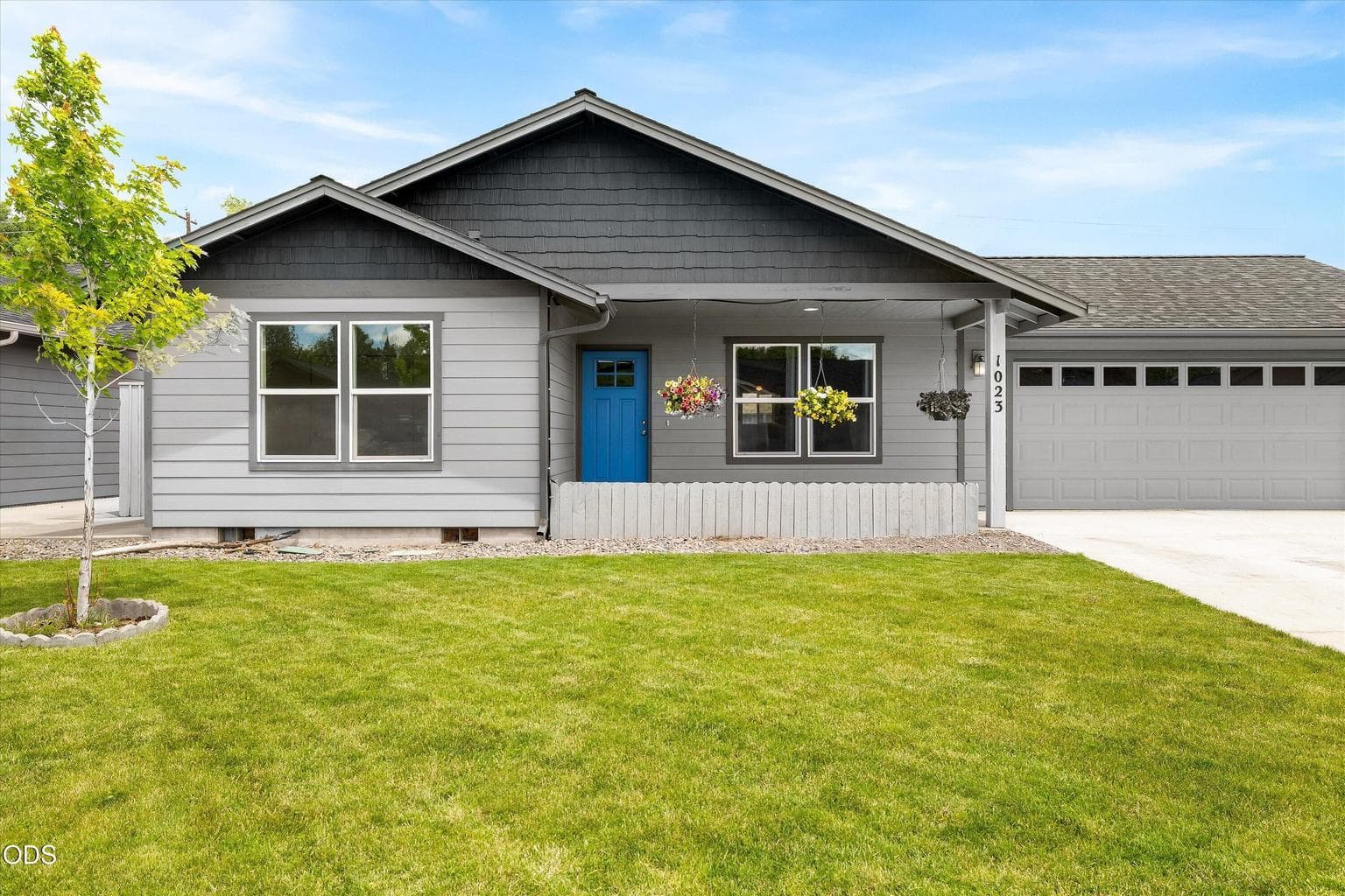 Photo of 1023 NE Crista Court 30 of 31