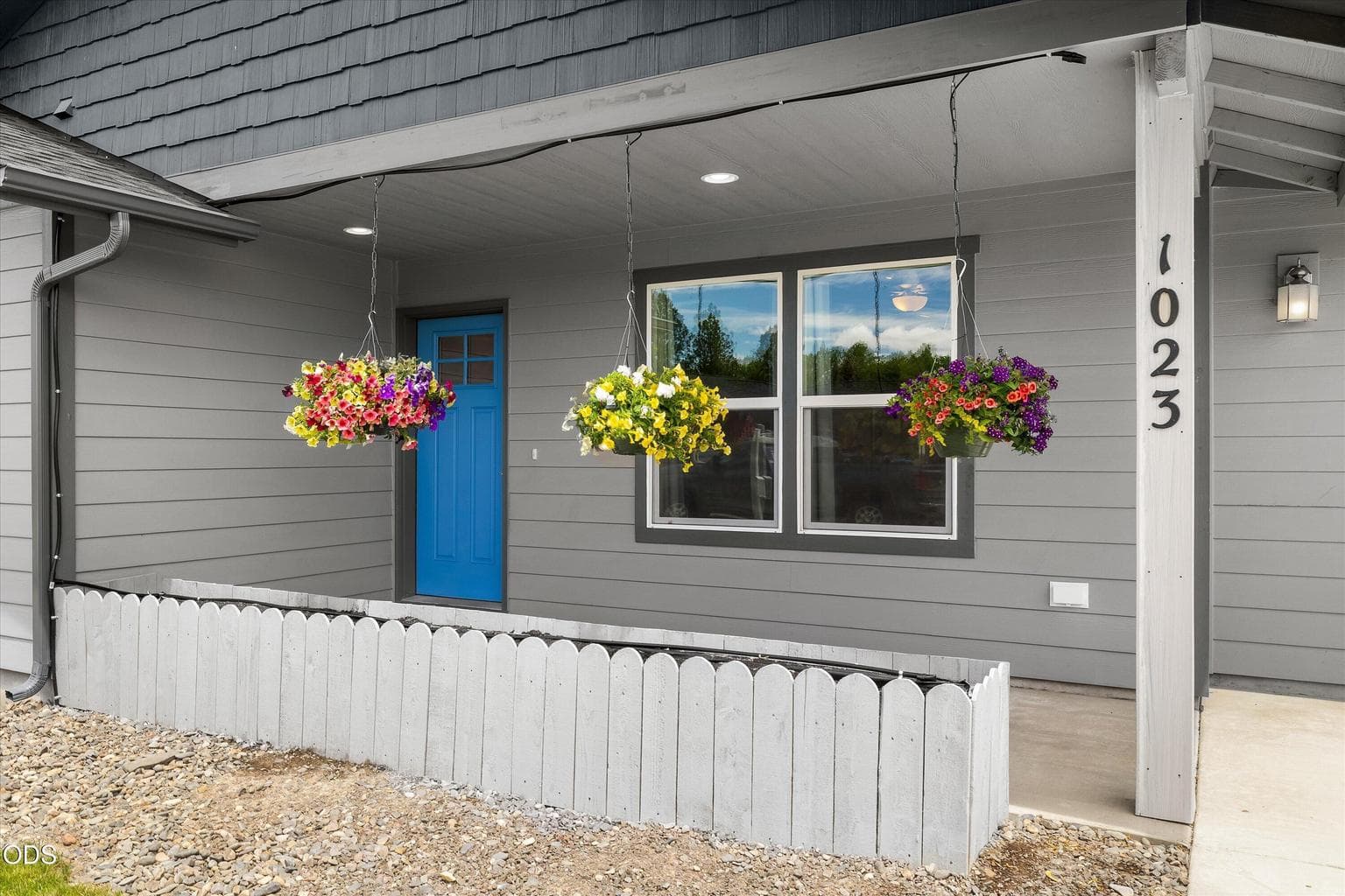 Photo of 1023 NE Crista Court 31 of 31