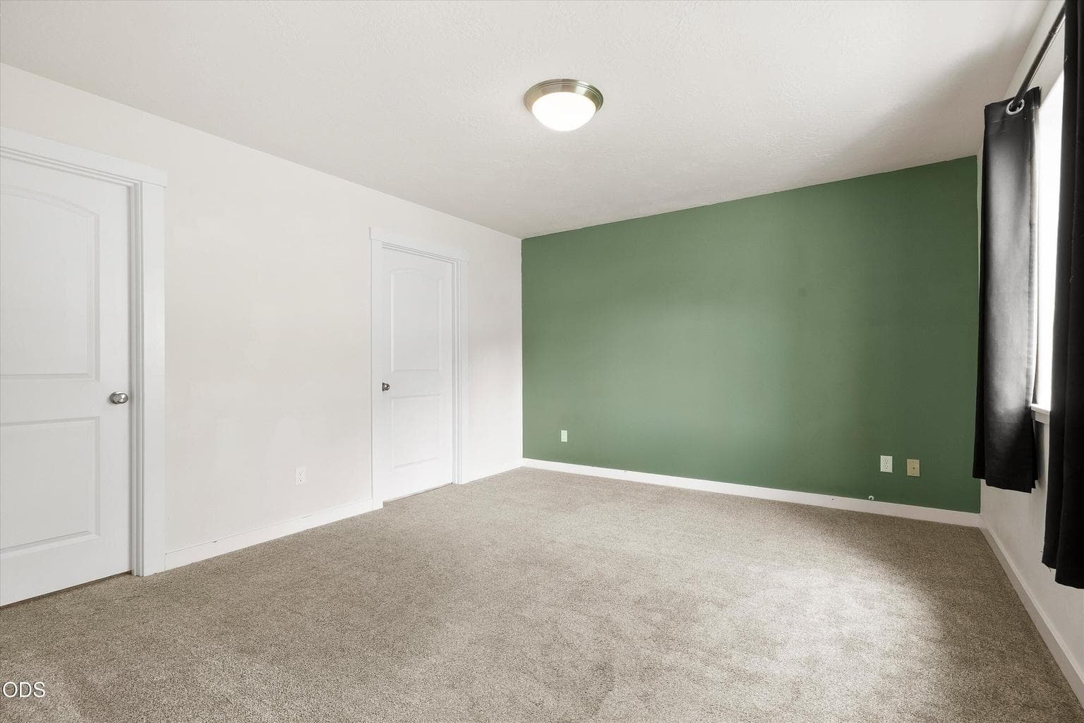 Photo of 1023 NE Crista Court 21 of 31
