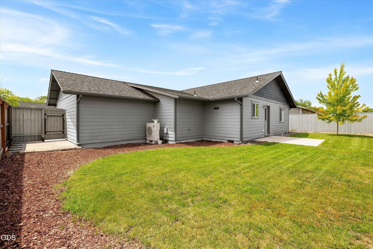 Photo of 1023 NE Crista Court 28 of 31