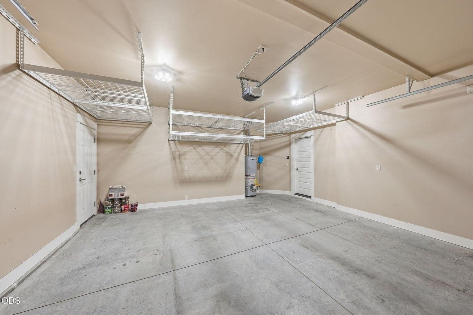 Photo of 3024 NE Flagstone Avenue 21 of 39