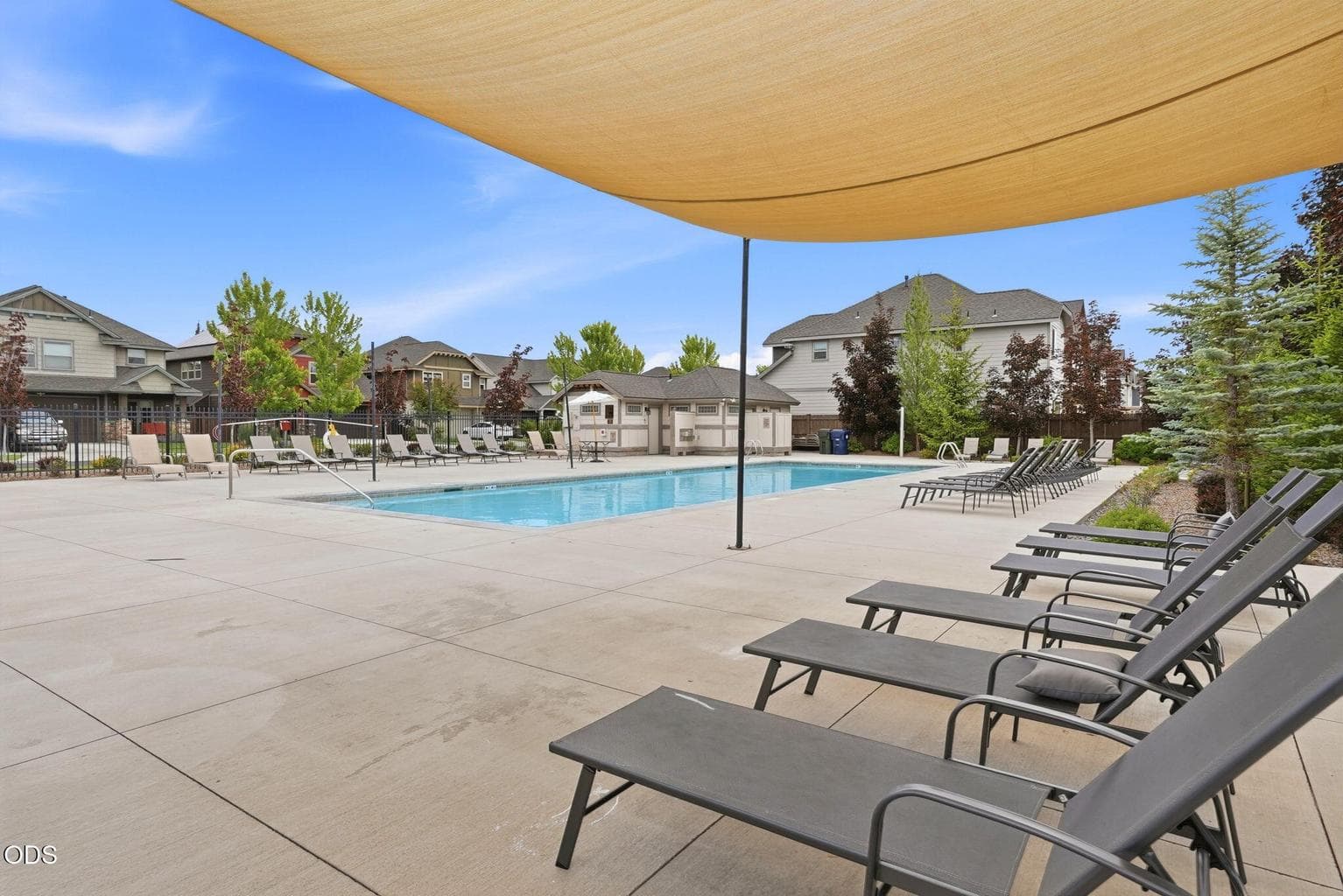 Photo of 3024 NE Flagstone Avenue 36 of 39