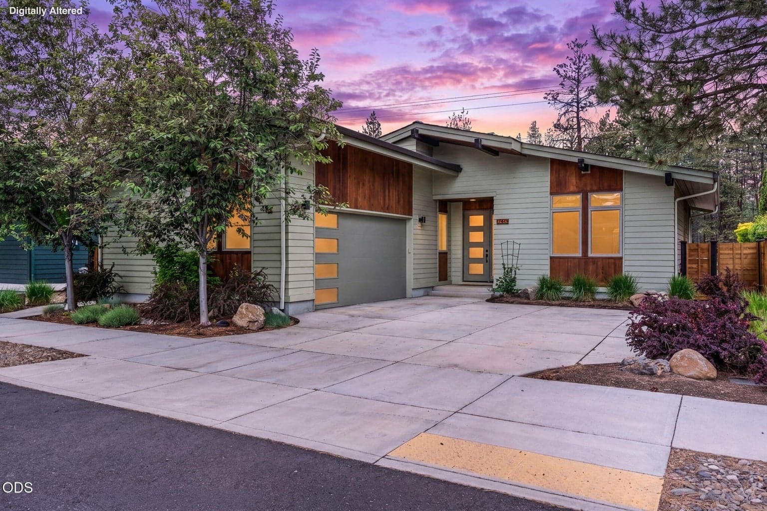 Photo of 1057 Forest Edge 1 of 34