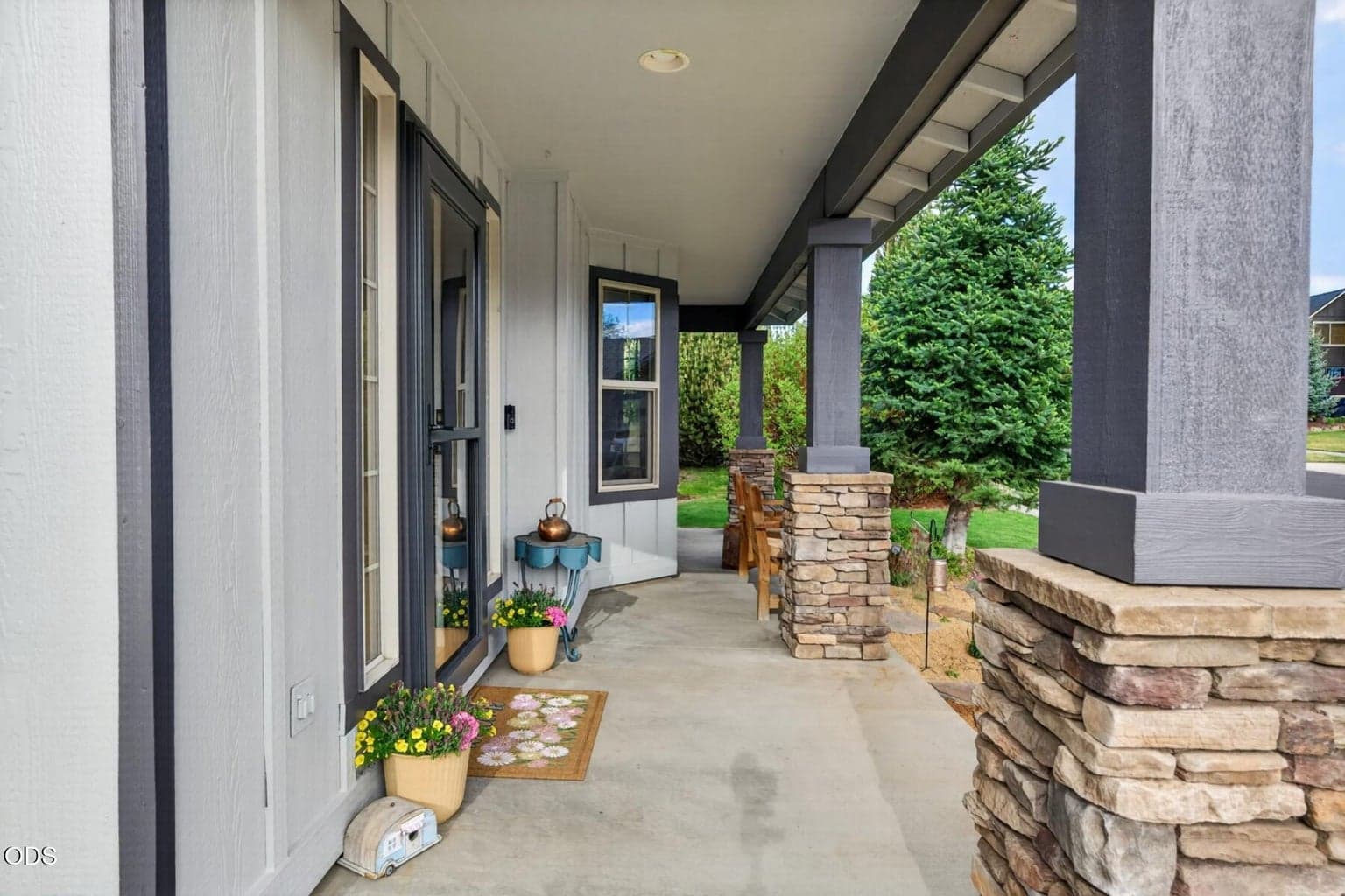 Photo of 20696 Barton Crossing 4 of 44