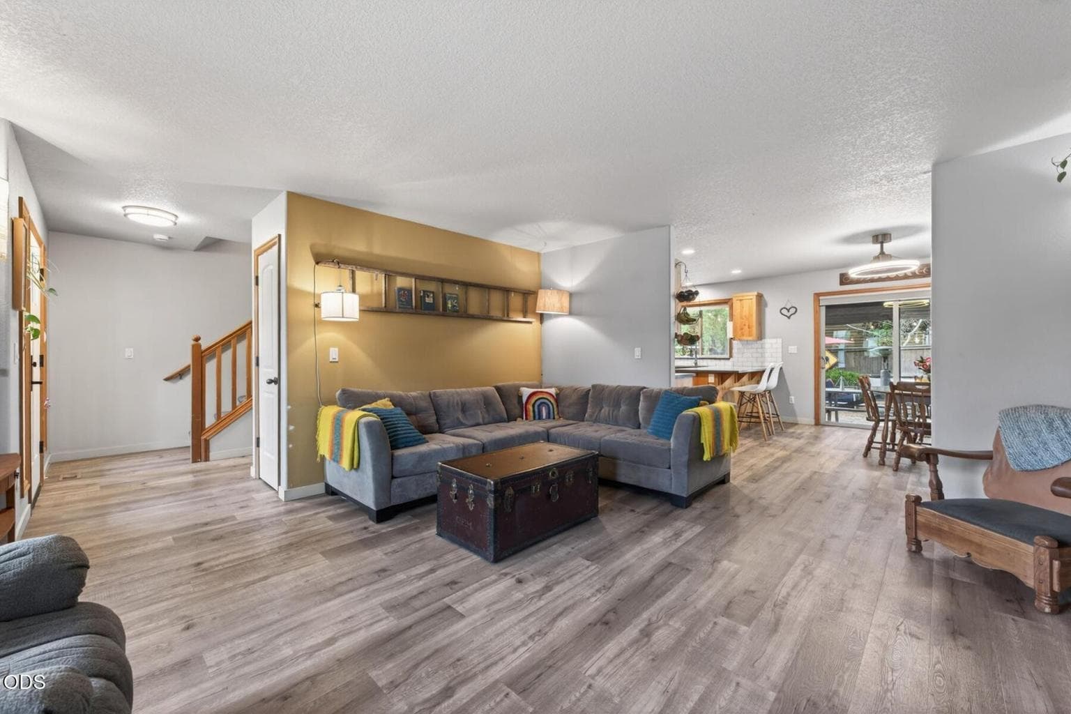 Photo of 20696 Barton Crossing Way 7 of 44