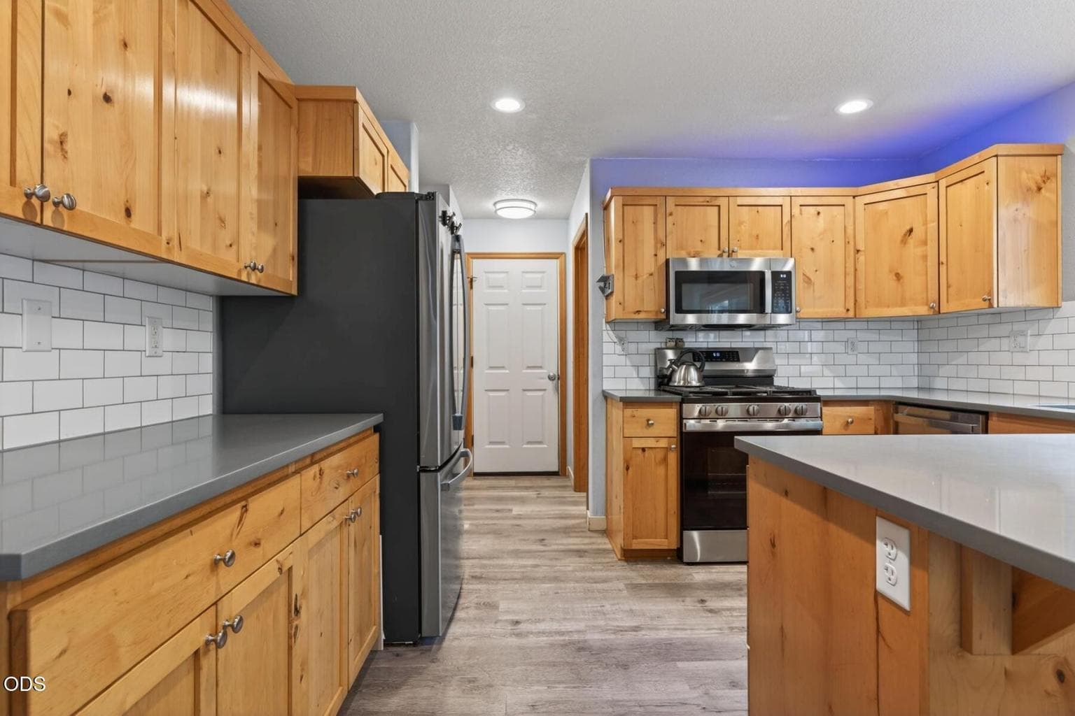 Photo of 20696 Barton Crossing Way 13 of 44