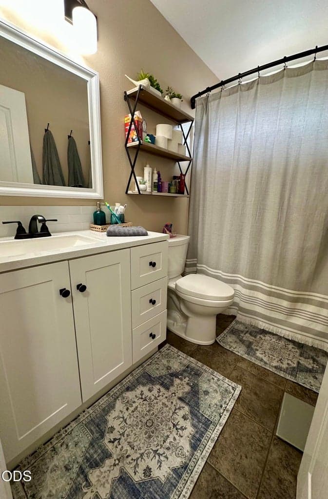 Full Bathroom with new vanity.