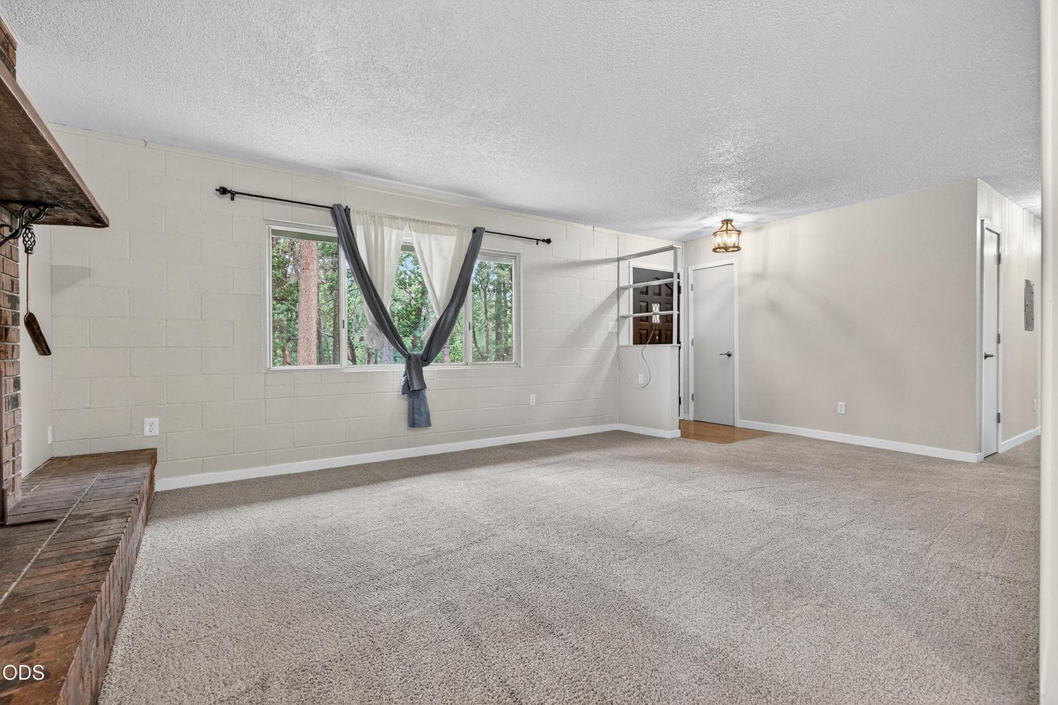 Photo of 981 Upper Applegate 4 of 36
