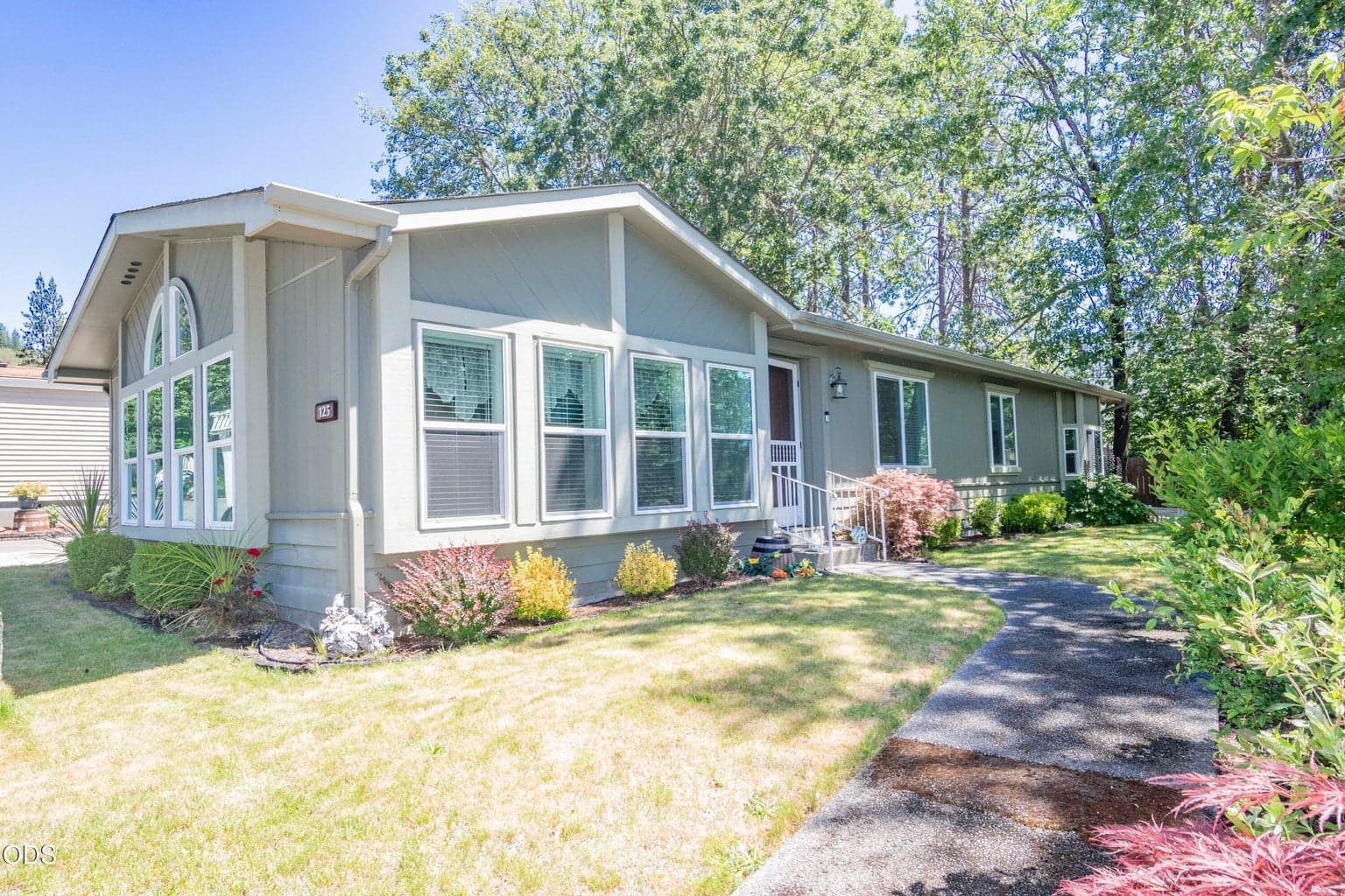 Photo of 125 Wrightwood 1 of 35