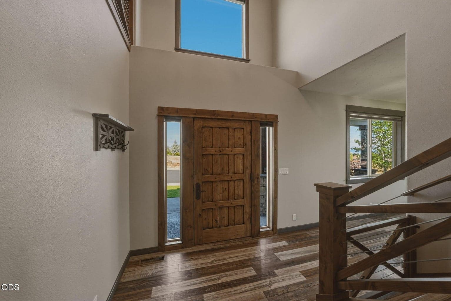 Photo of 2484 SW 39th Street 9 of 64