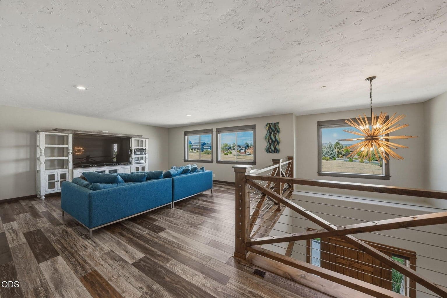 Photo of 2484 SW 39th Street 31 of 64