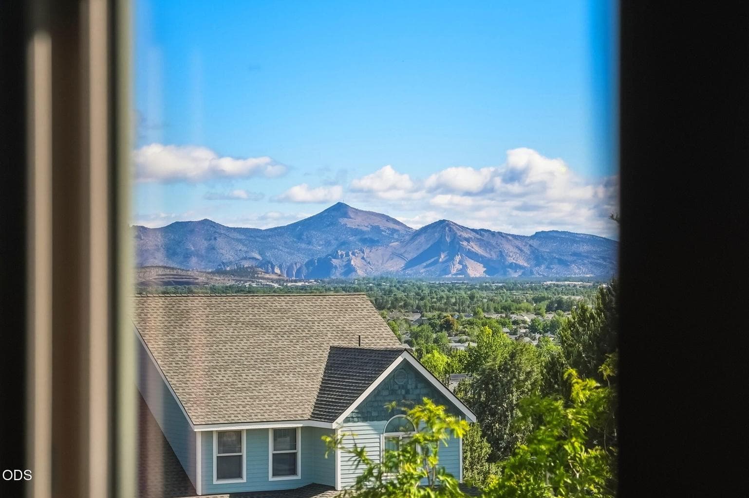Photo of 2484 SW 39th Street 52 of 64