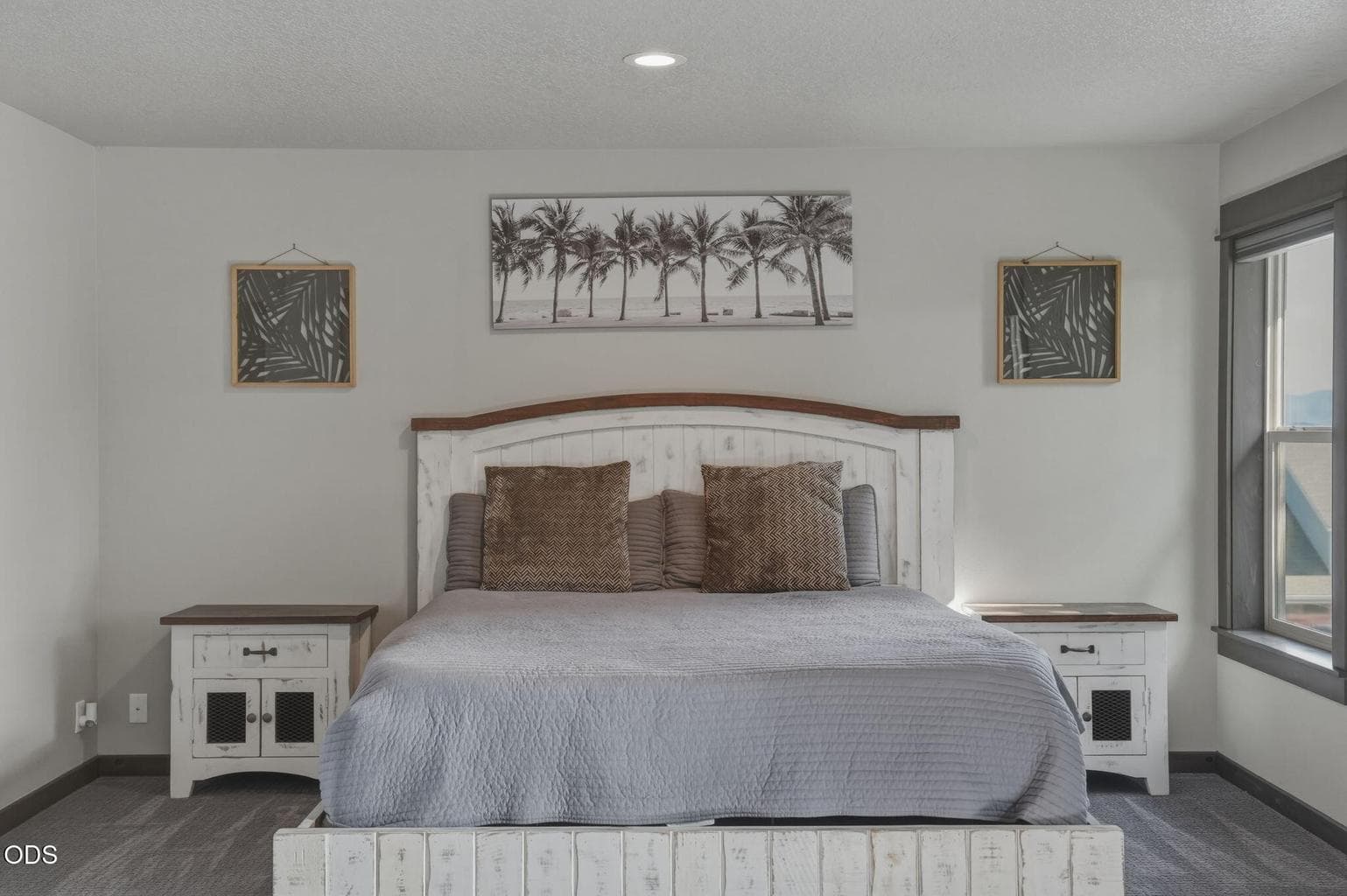 Photo of 2484 SW 39th Street 34 of 64