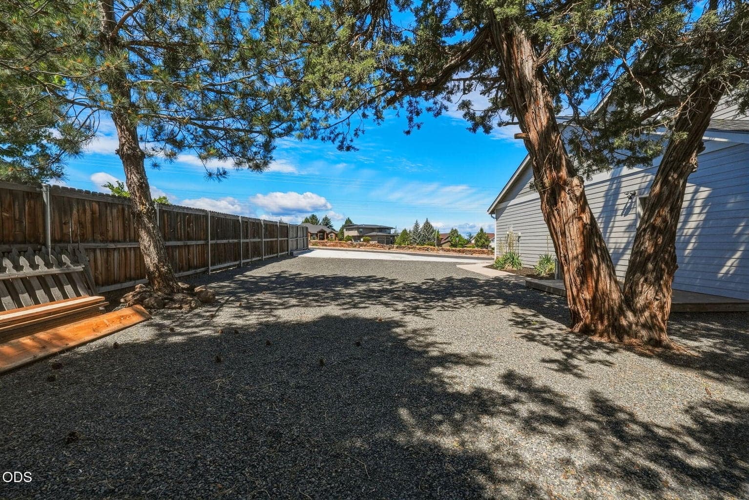 Photo of 2484 SW 39th Street 61 of 64