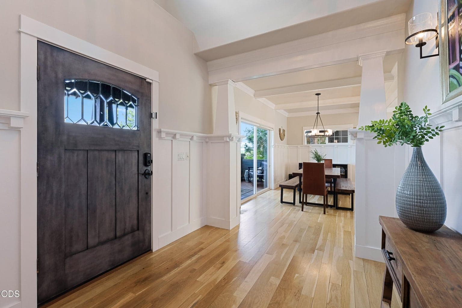 Photo of 3081 NW Craftsman Drive 6 of 44