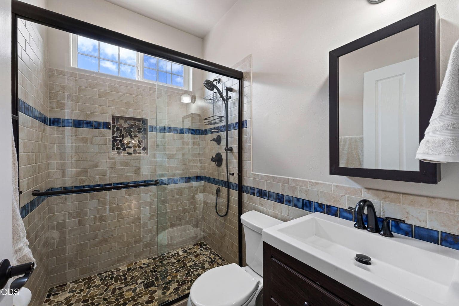 Photo of 3081 NW Craftsman Drive 21 of 44