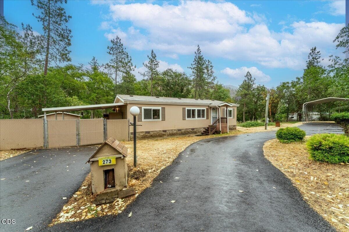 Photo of 273 Canyon Oak 1 of 23