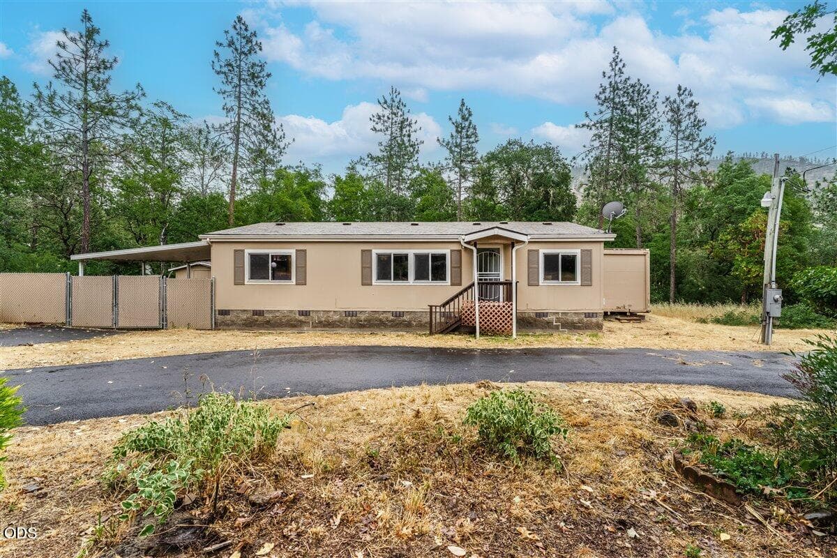 Photo of 273 Canyon Oak 2 of 23