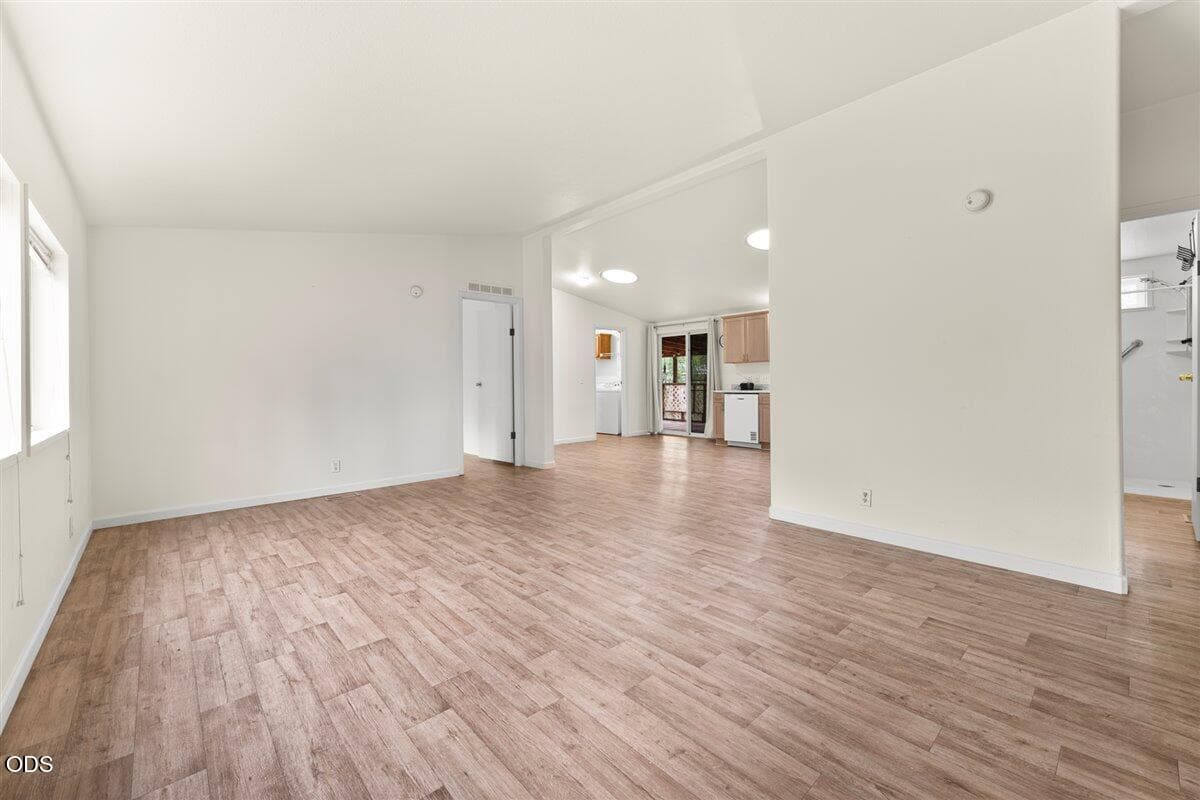 Photo of 273 Canyon Oak 4 of 23