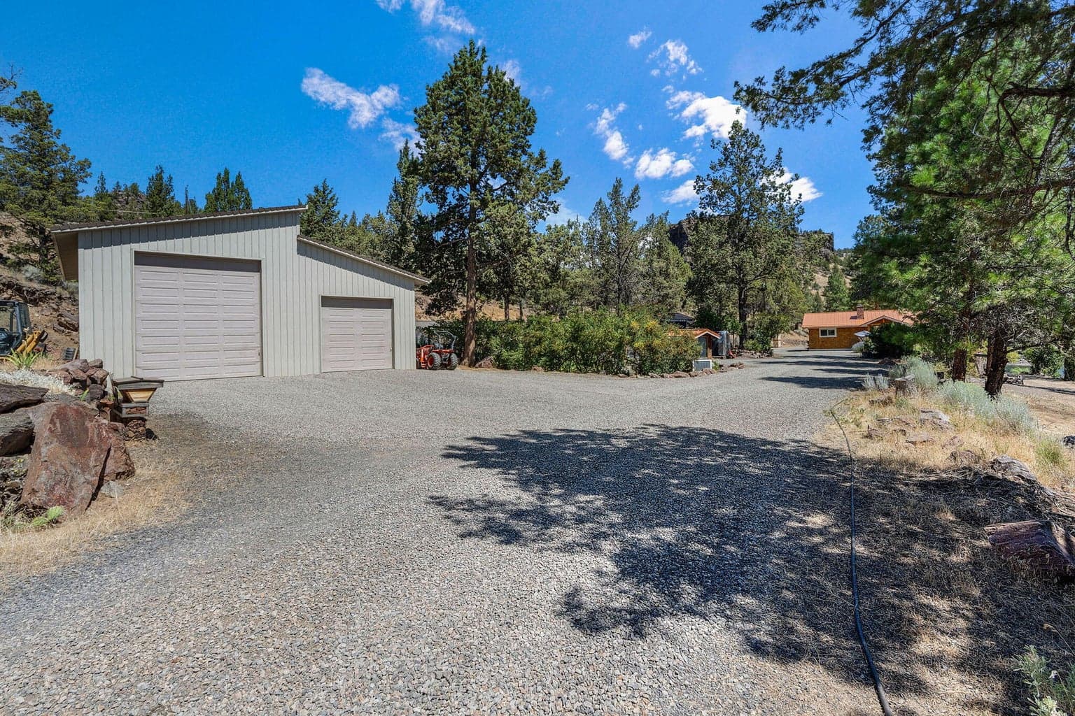 Photo of 10280 NE Ochoco Highway 32 of 101