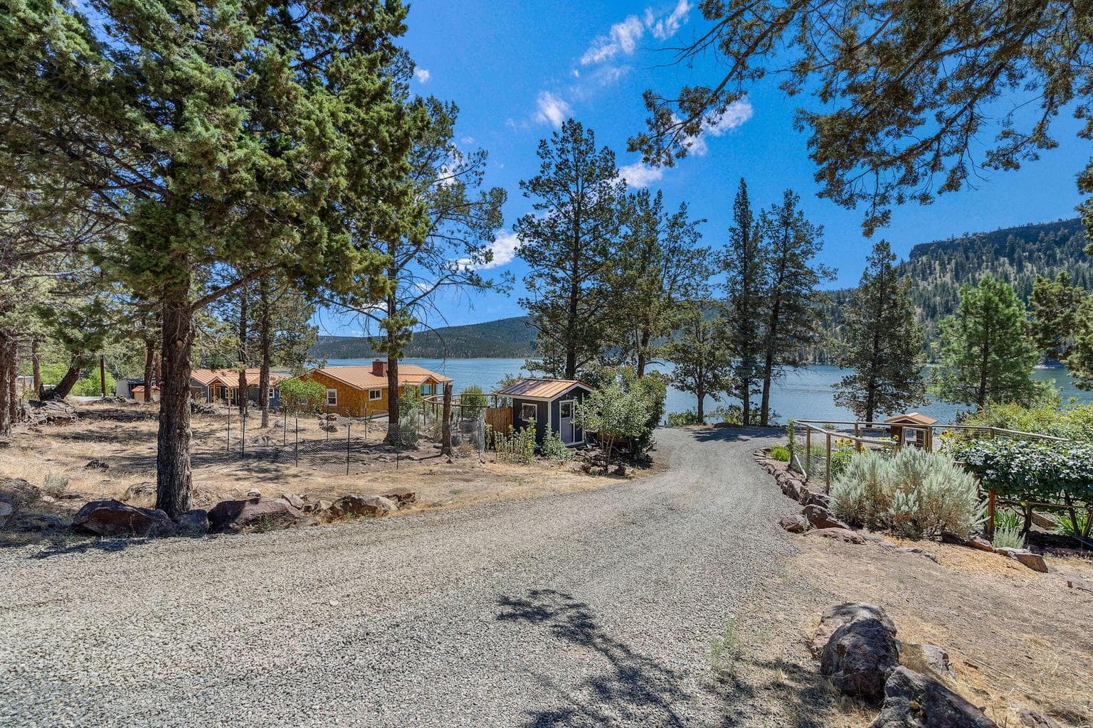 Photo of 10280 NE Ochoco Highway 33 of 101