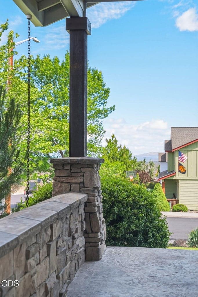 Photo of 2484 SW 39th Street 63 of 64