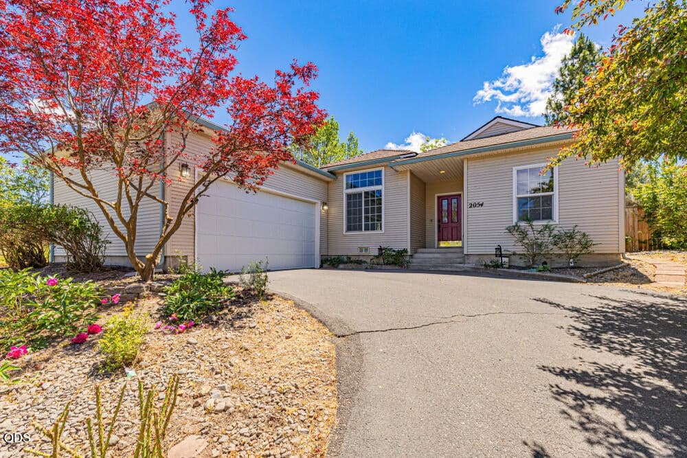 Photo of 2054 California 2 of 43