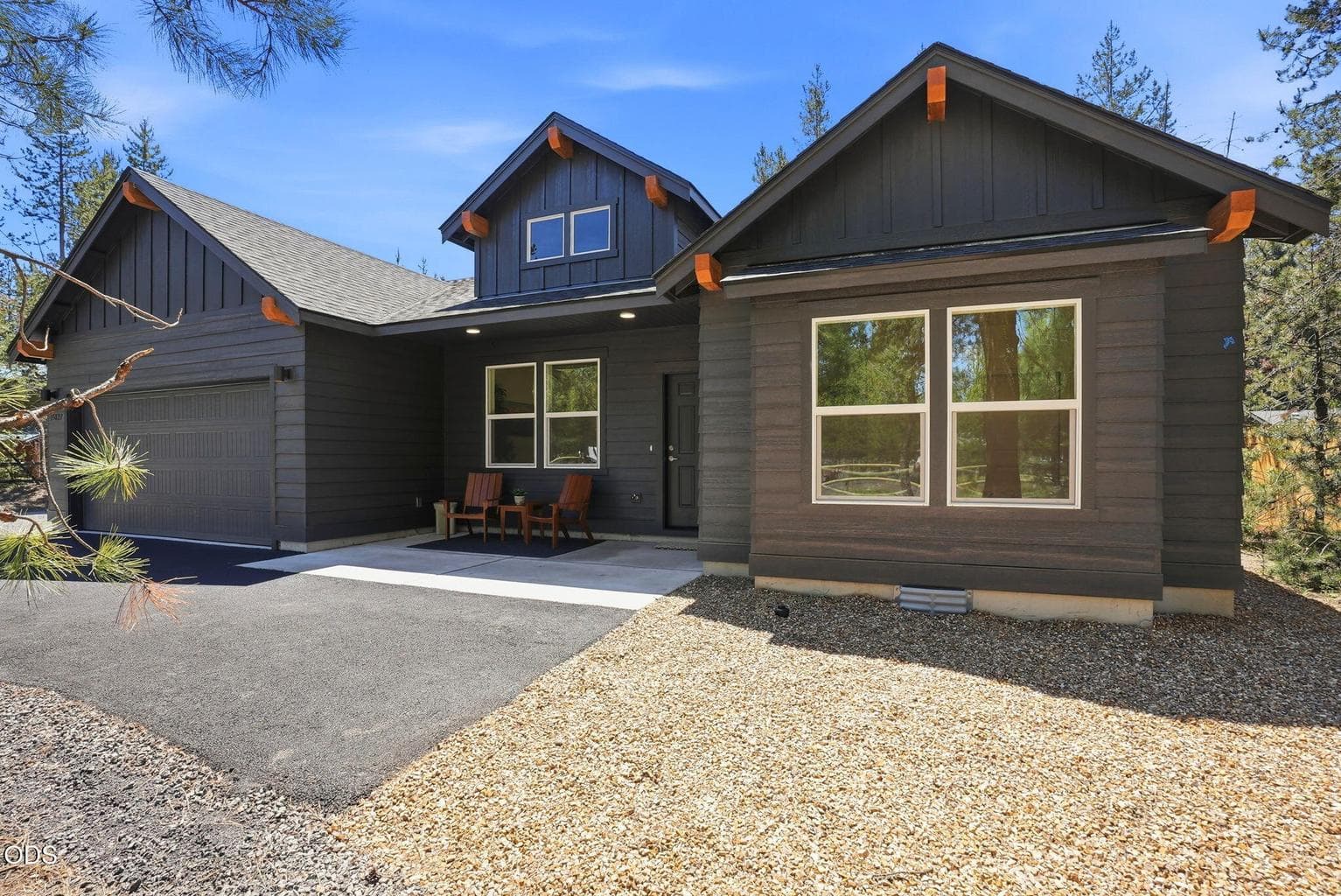 Easily accessible entry way to single level living!