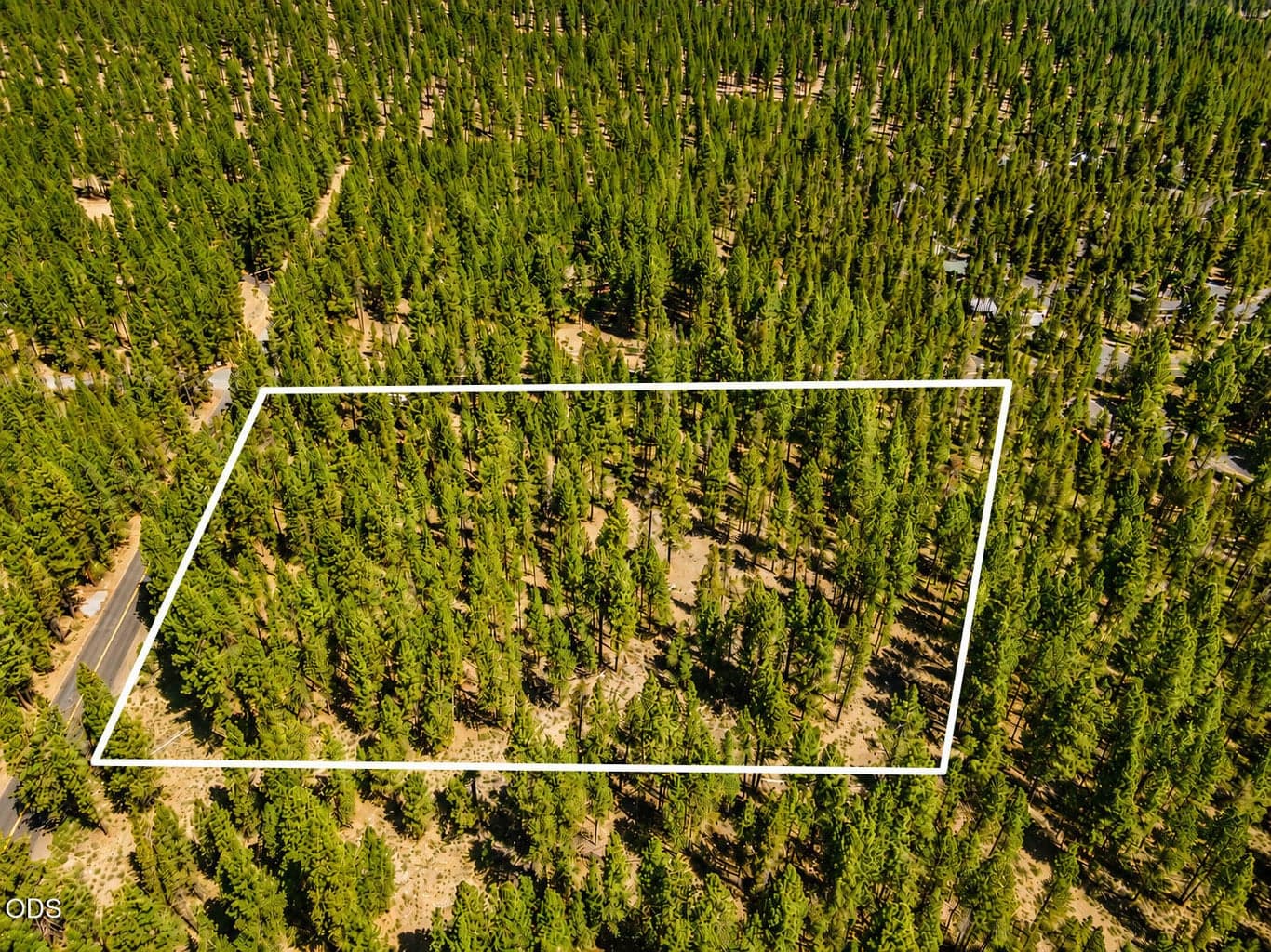 4.6 Acres (boundary is approximate)