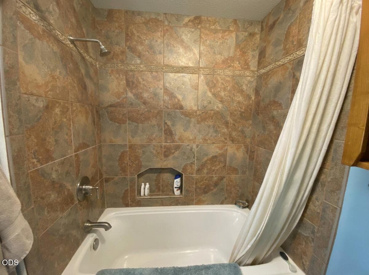 Photo of 15634 Ponderosa Lane 8 of 26