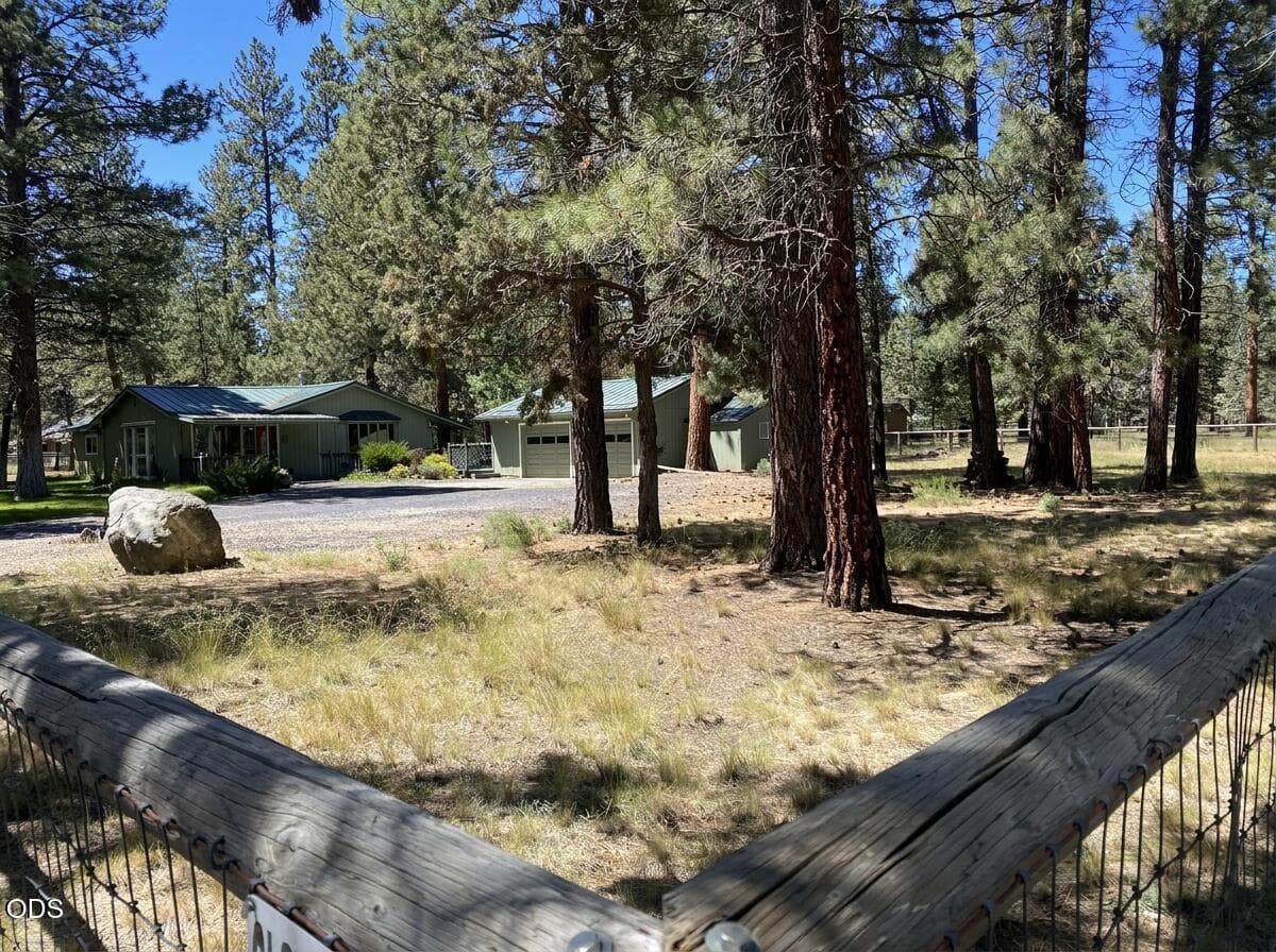 Photo of 15634 Ponderosa Lane 25 of 26