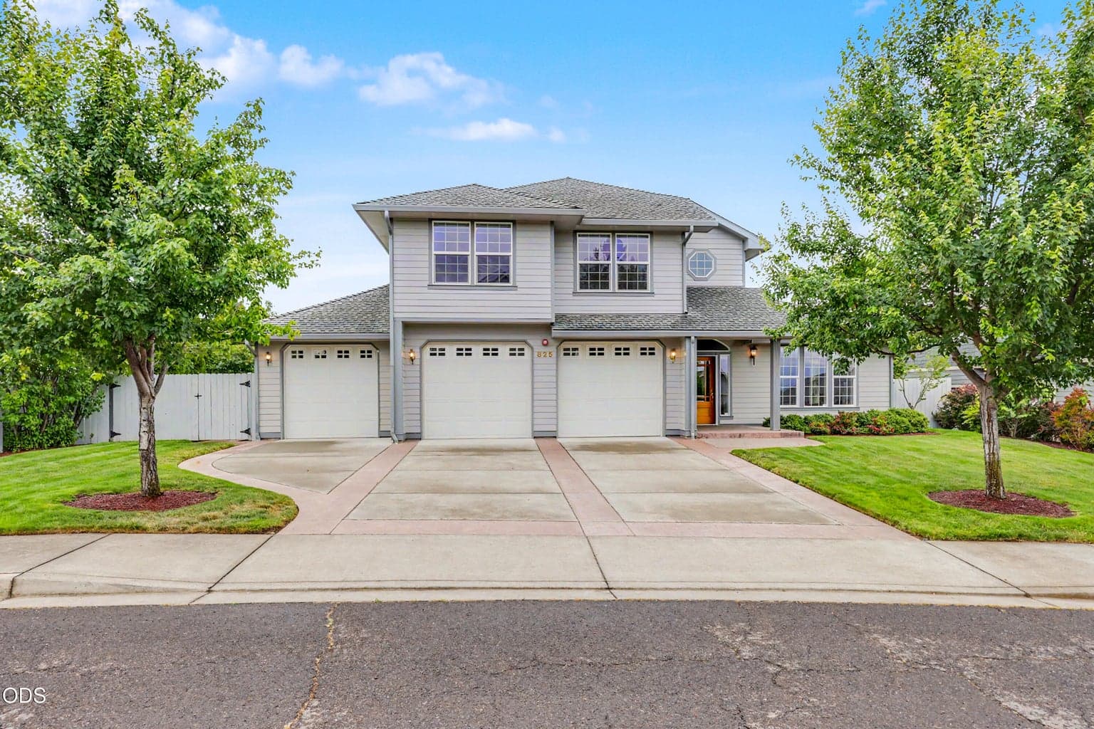 825 Amerman