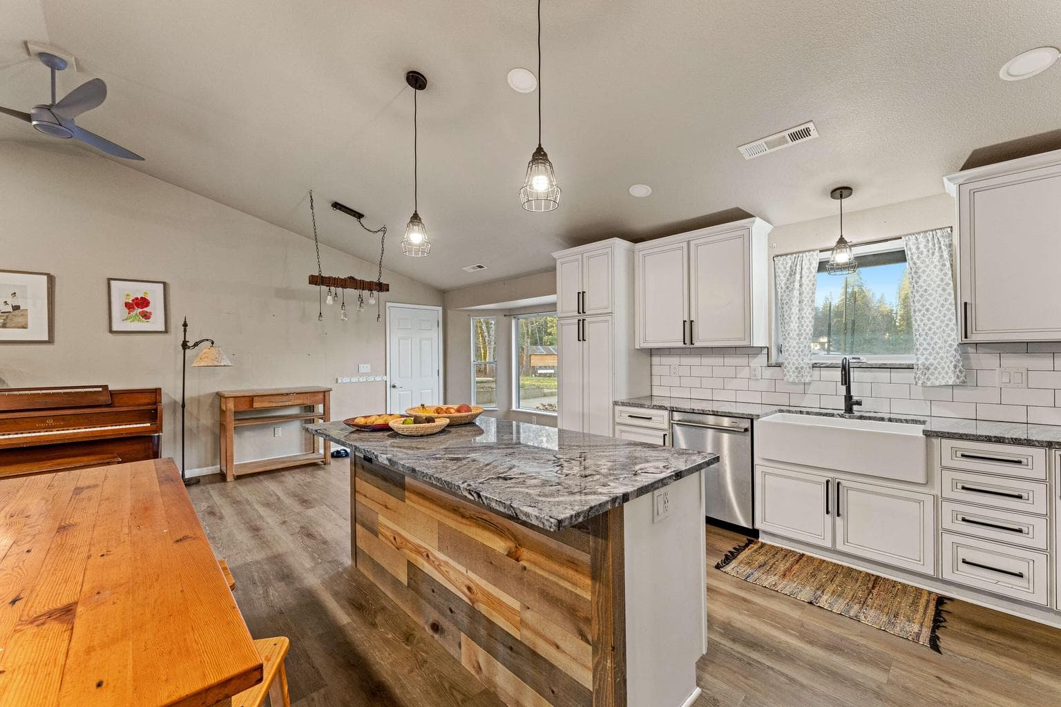 Photo of 4570 New Hope 5 of 42