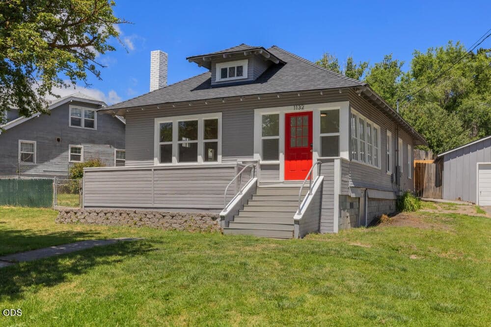 Photo of 1132 Crescent 1 of 49