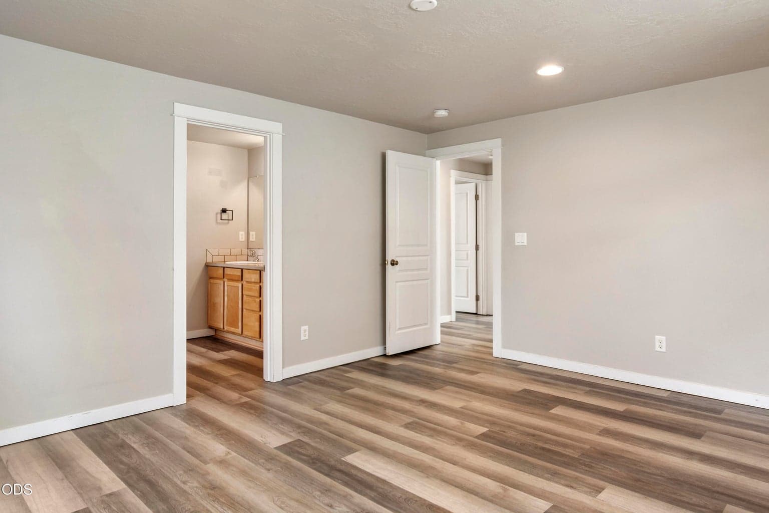 Photo of 21332 Oconnor Way 7 of 33