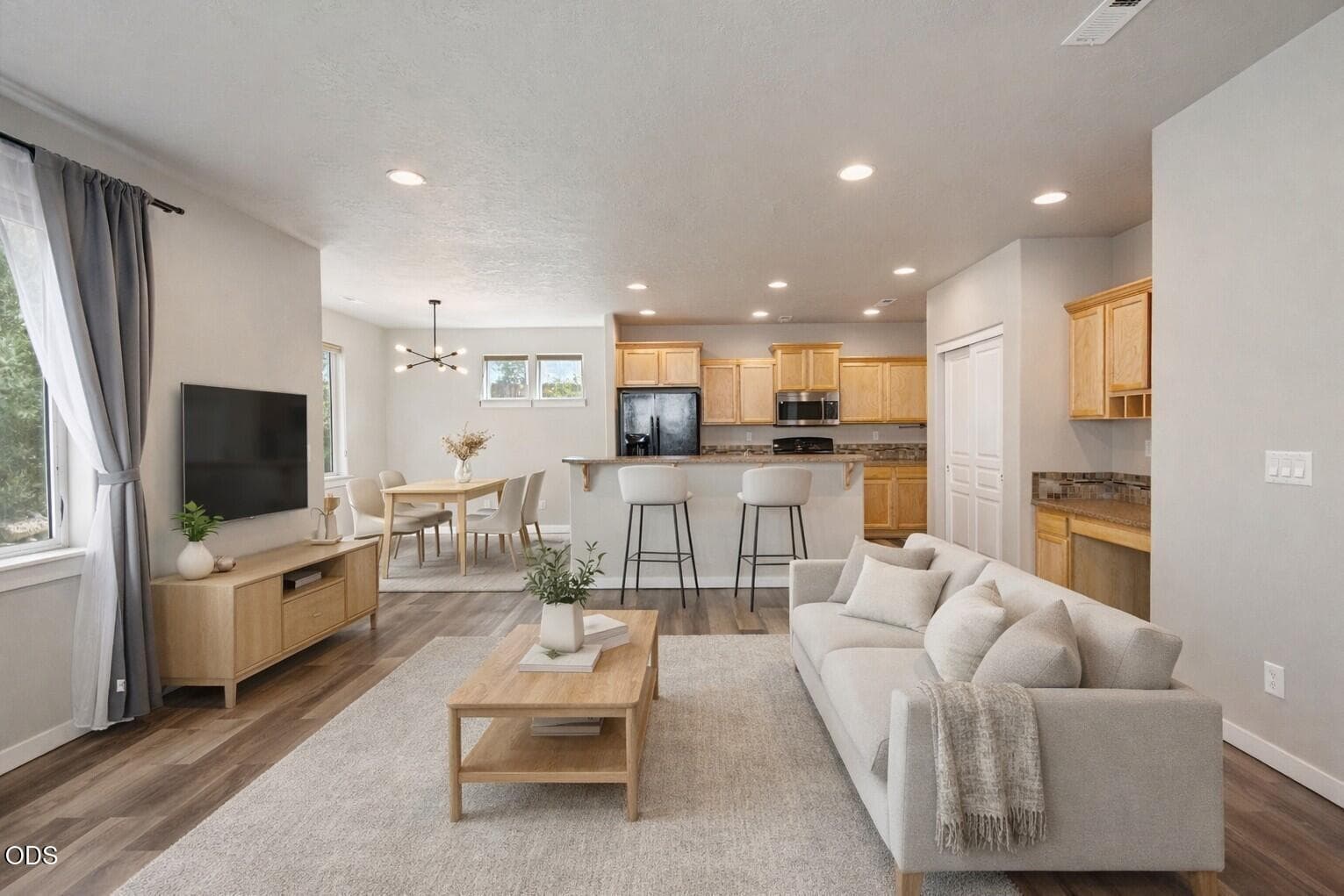 Photo of 21332 Oconnor Way 32 of 33