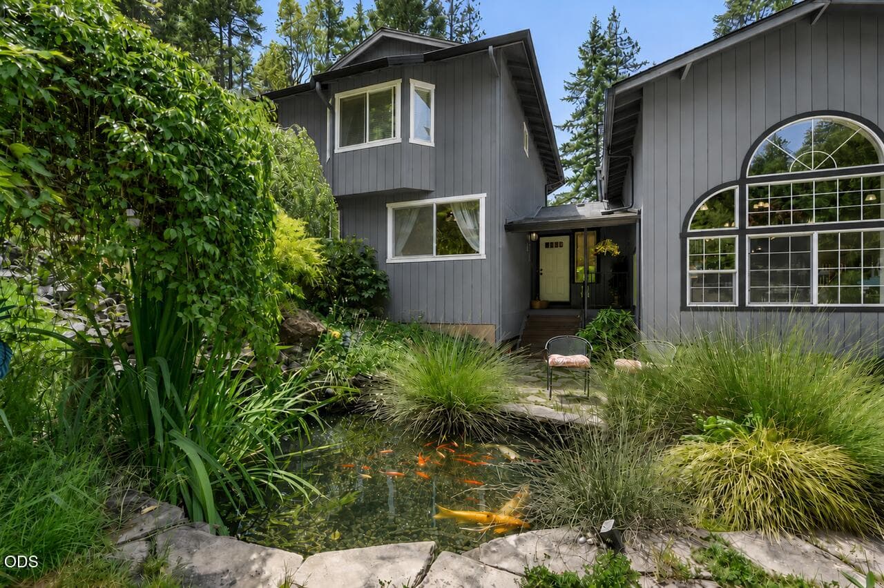 Photo of 3268 Humbug Creek 6 of 35
