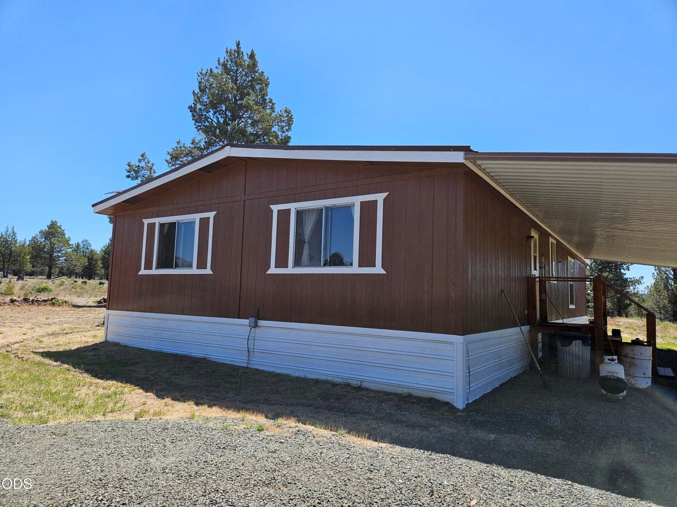 Photo of 65808 Highway 140 2 of 34