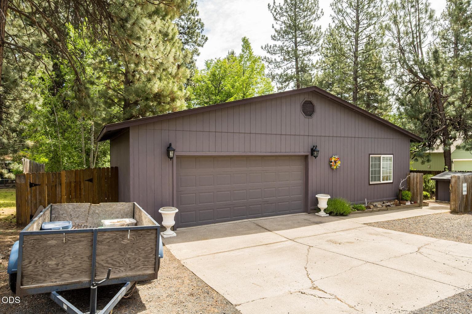 Plenty of room for trailers or RV. Detached stick built garage and bonus room
