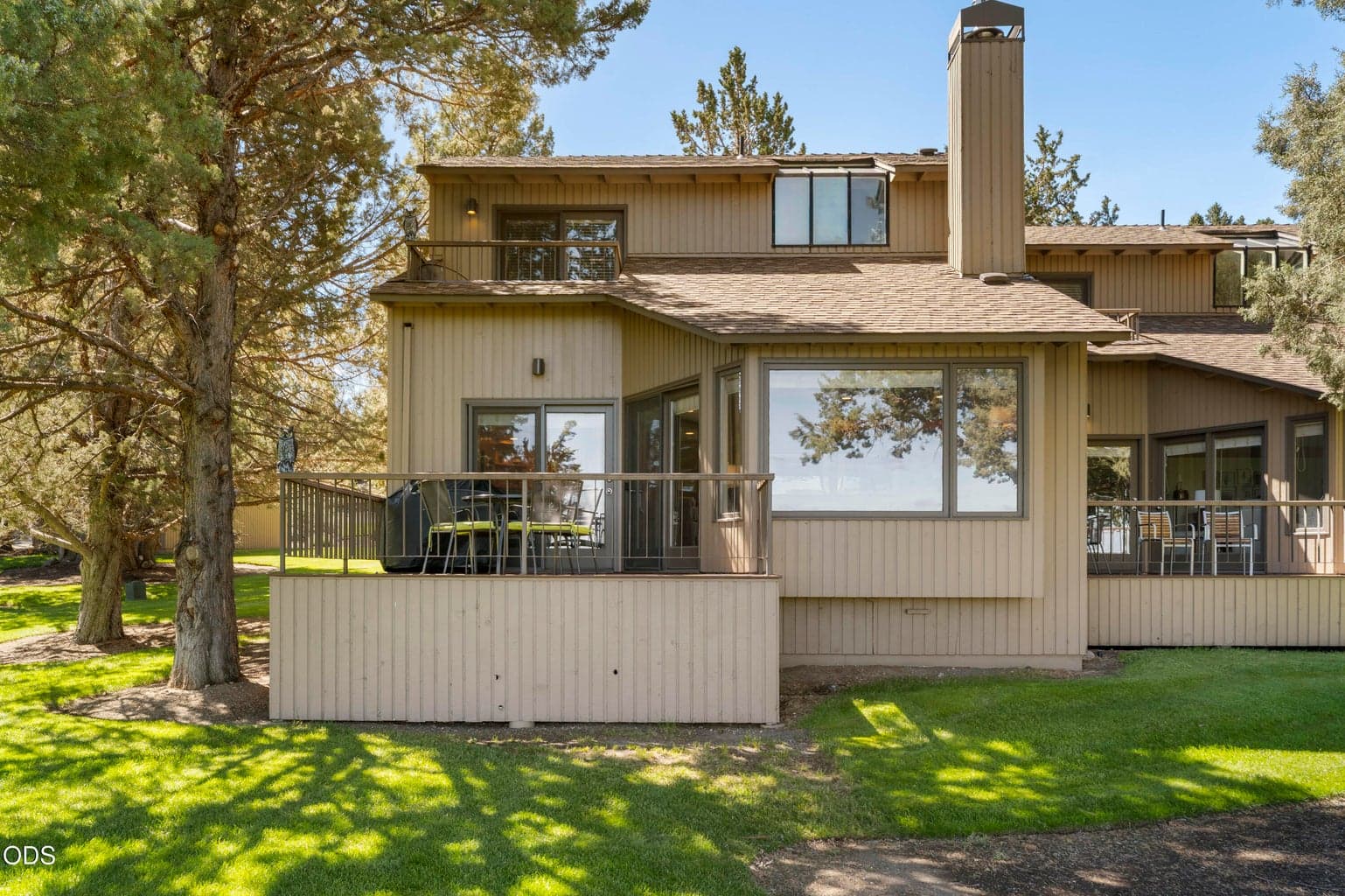 Photo of 6969 Robin Court 6 of 47
