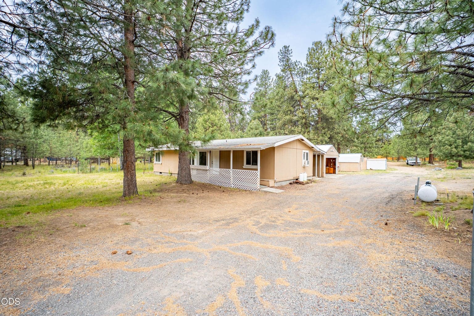 Photo of 60245 Lakeview Drive 42 of 45