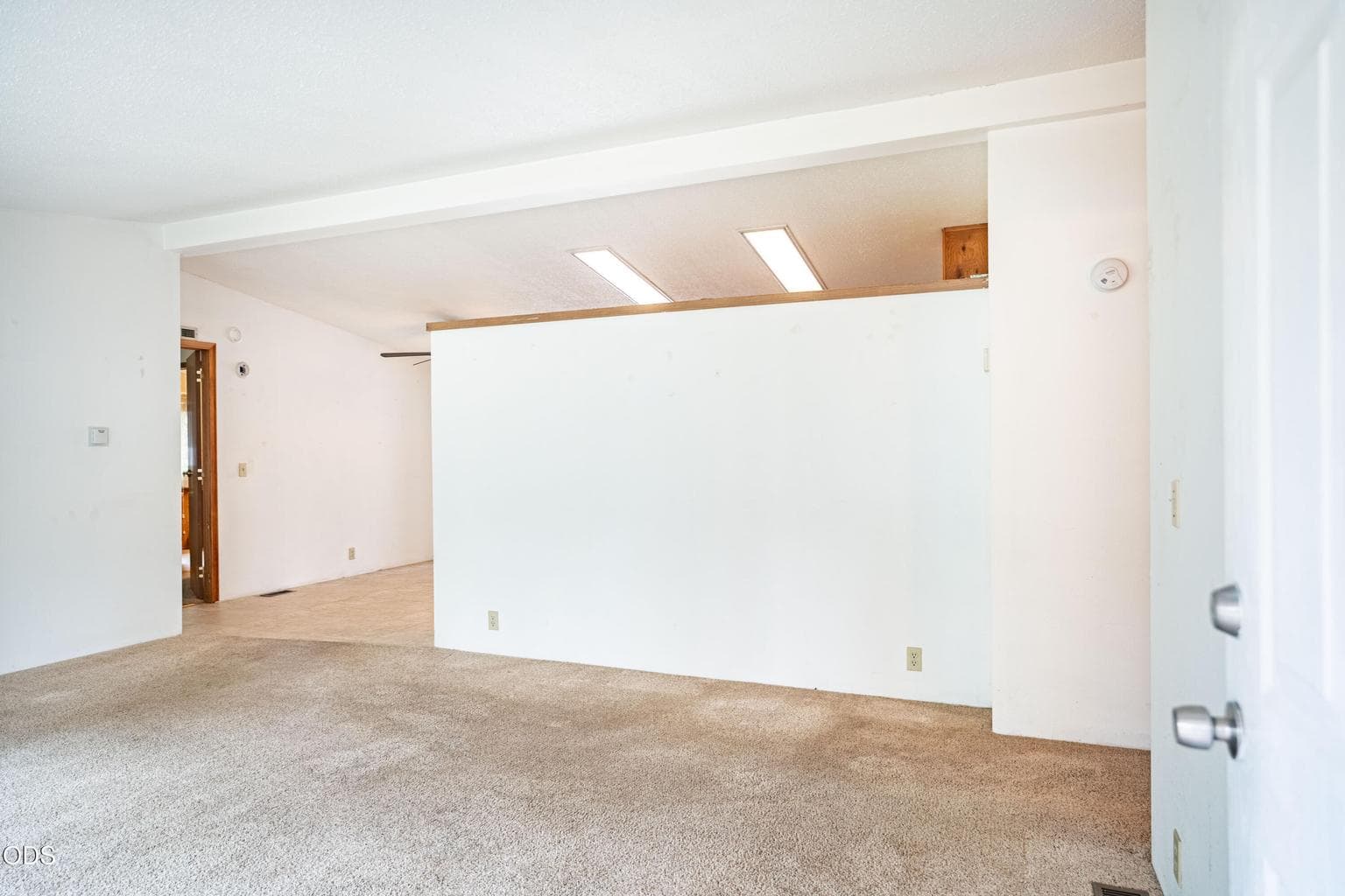 Photo of 60245 Lakeview Drive 9 of 45