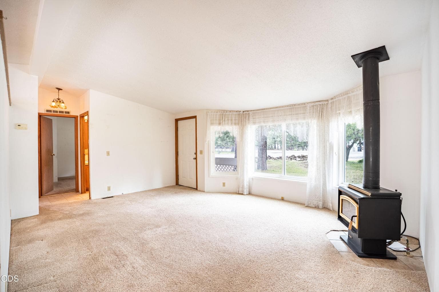 Photo of 60245 Lakeview Drive 8 of 45
